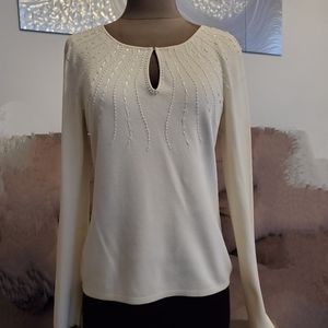 Off white embellished keyhole top